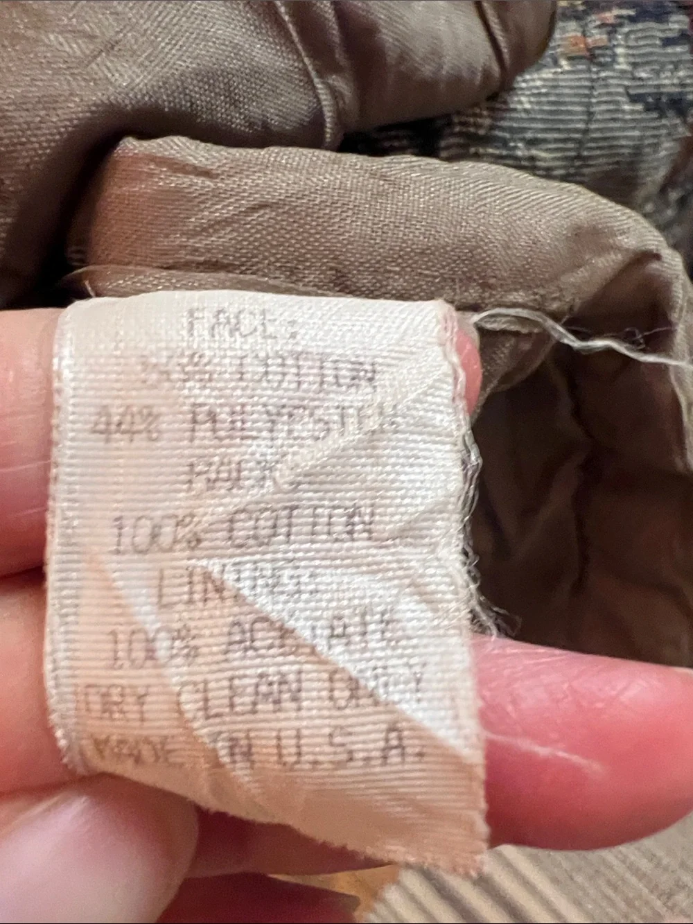 Vintage Orvis Tapestry Vest - Picture 6 of 6